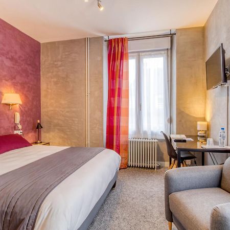 Brit Hotel Le Cygne Saint-Hilaire-du-Harcouët Zewnętrze zdjęcie