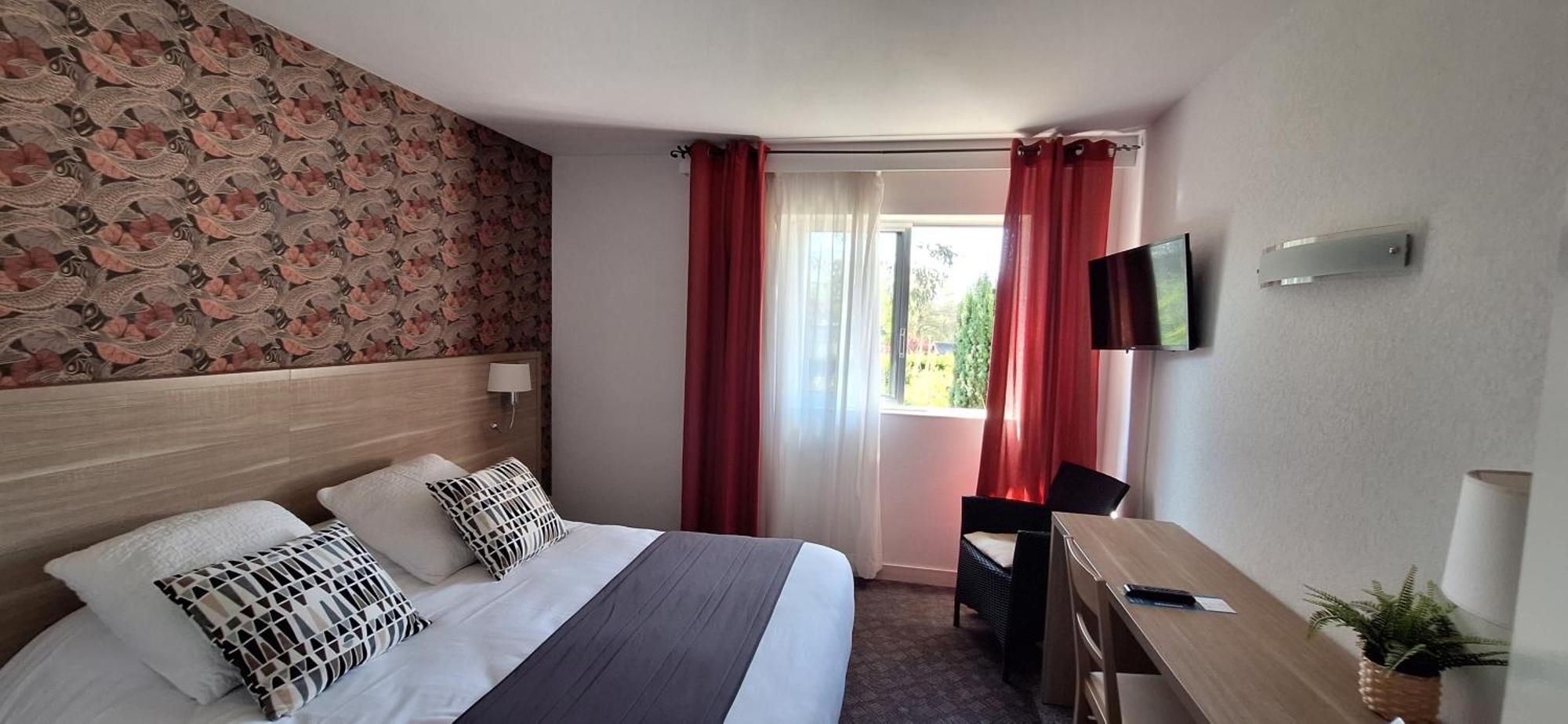 Brit Hotel Le Cygne Saint-Hilaire-du-Harcouët Zewnętrze zdjęcie