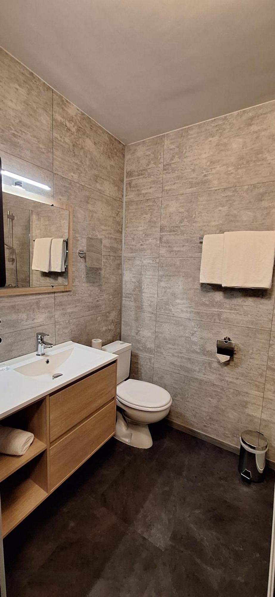 Brit Hotel Le Cygne Saint-Hilaire-du-Harcouët Zewnętrze zdjęcie