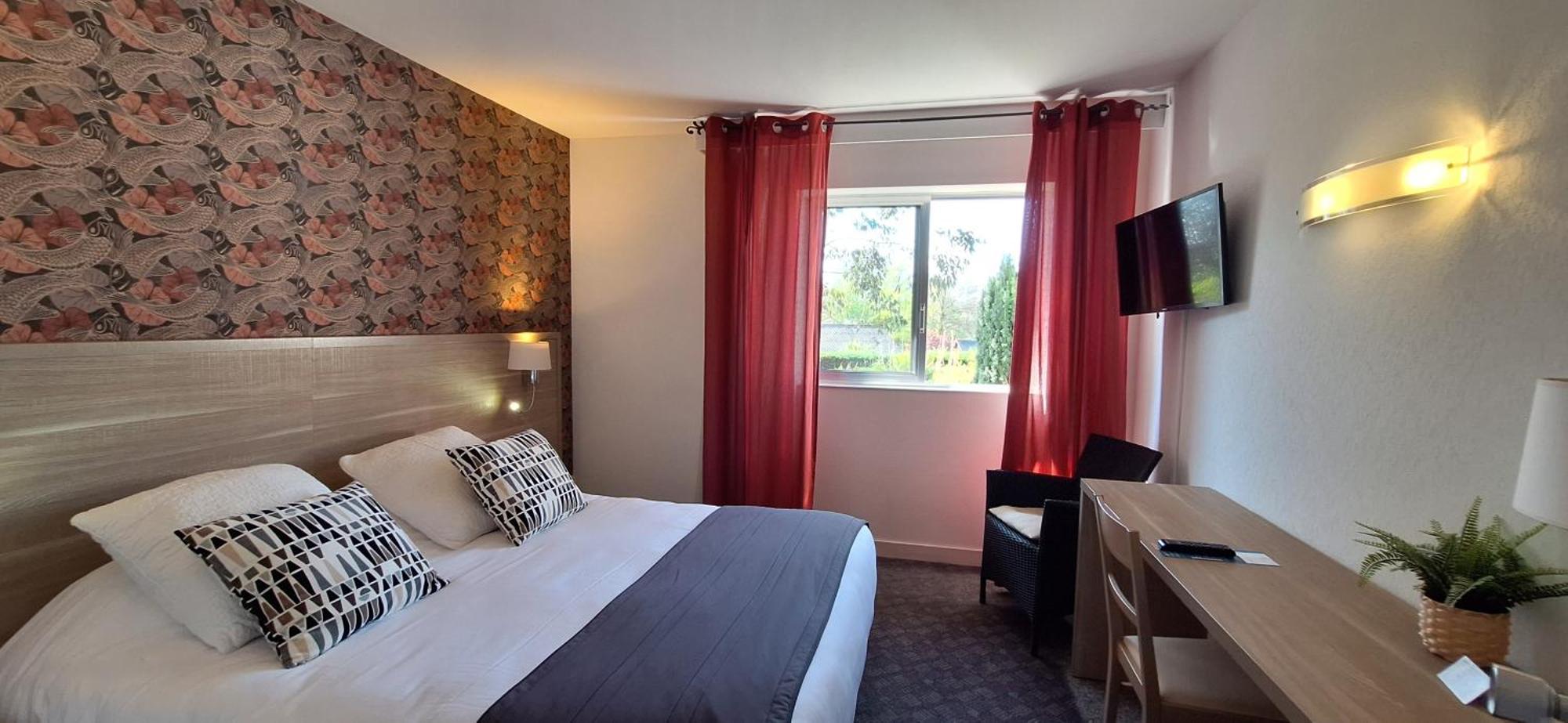 Brit Hotel Le Cygne Saint-Hilaire-du-Harcouët Zewnętrze zdjęcie