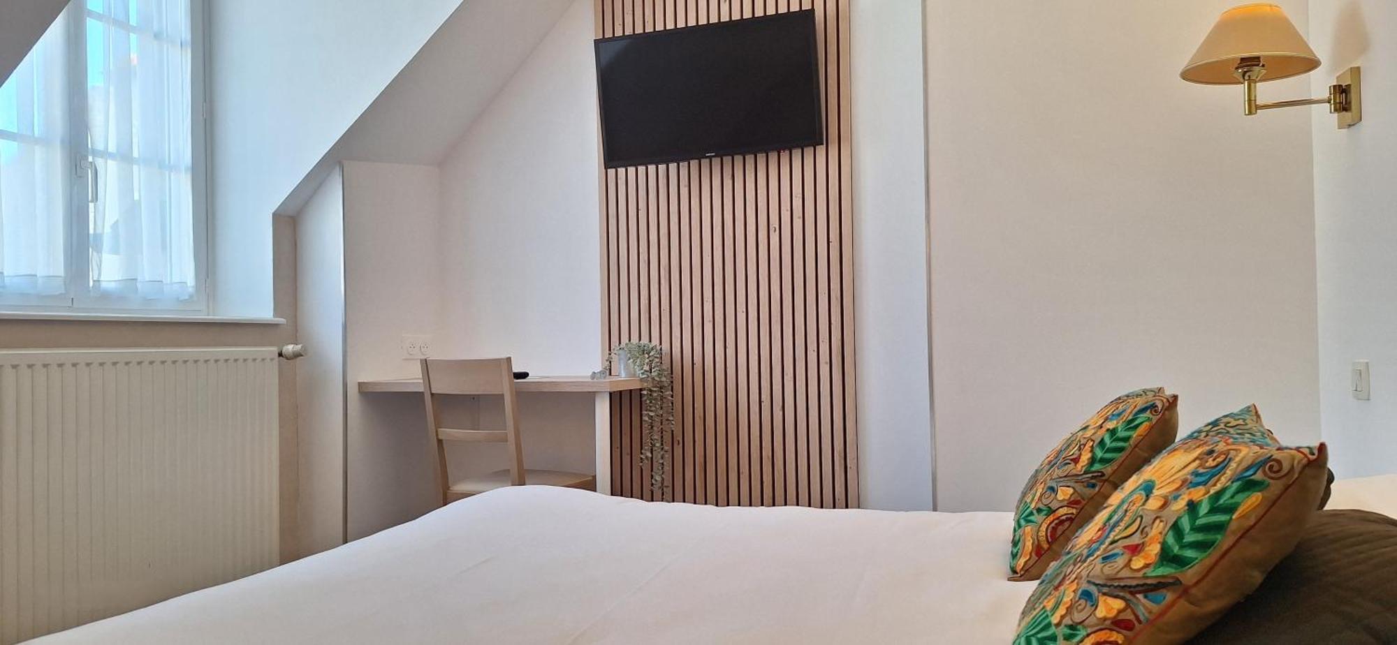 Brit Hotel Le Cygne Saint-Hilaire-du-Harcouët Zewnętrze zdjęcie