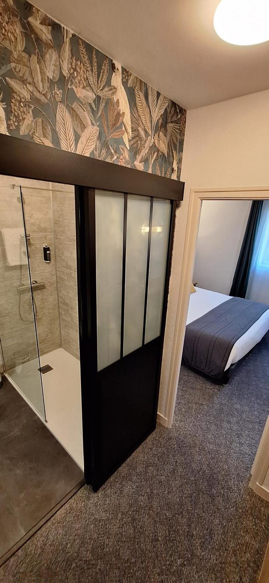 Brit Hotel Le Cygne Saint-Hilaire-du-Harcouët Zewnętrze zdjęcie
